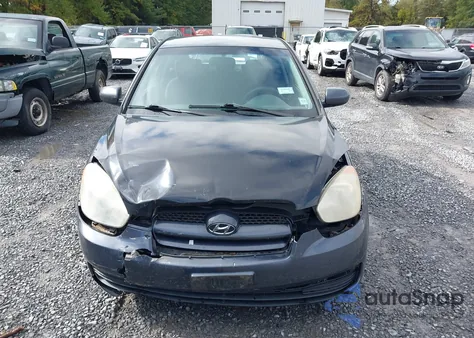 2010 Hyundai Accent Gs z USA, uszkodzony, nr VIN KMHCM3AC1AU149986